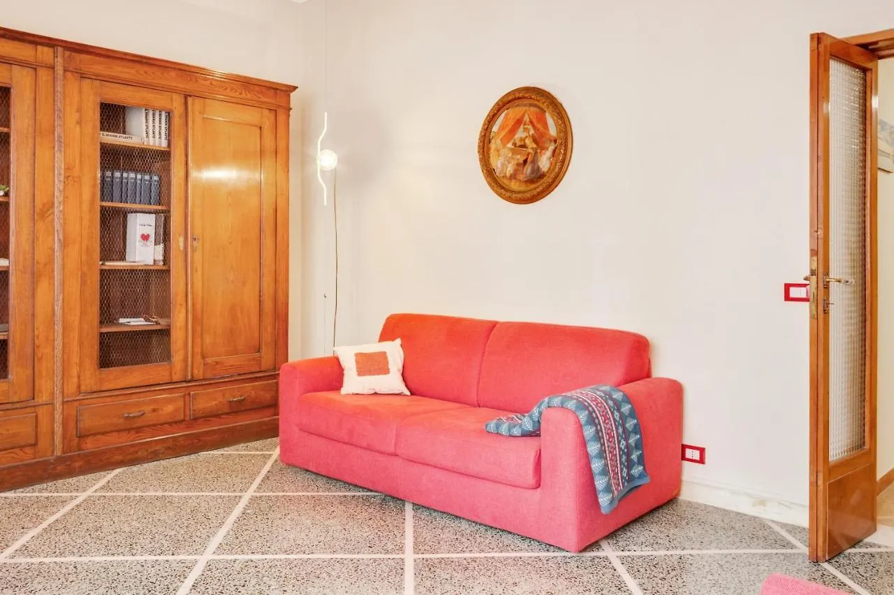 Keith Haring Cozy Apartment Pisa Italy